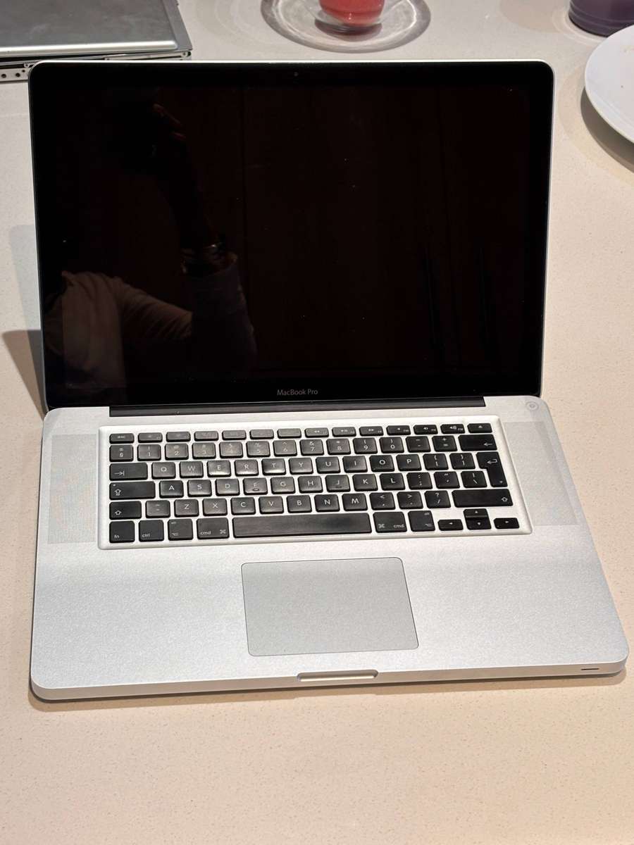 TWO Macbook pro X2 for Parts