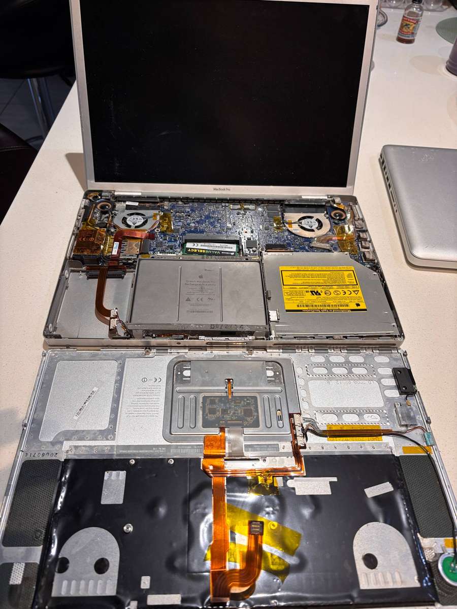 TWO Macbook pro X2 for Parts