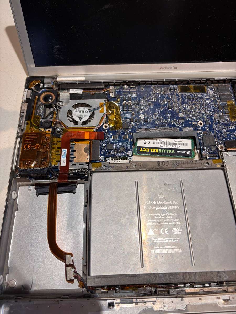 TWO Macbook pro X2 for Parts