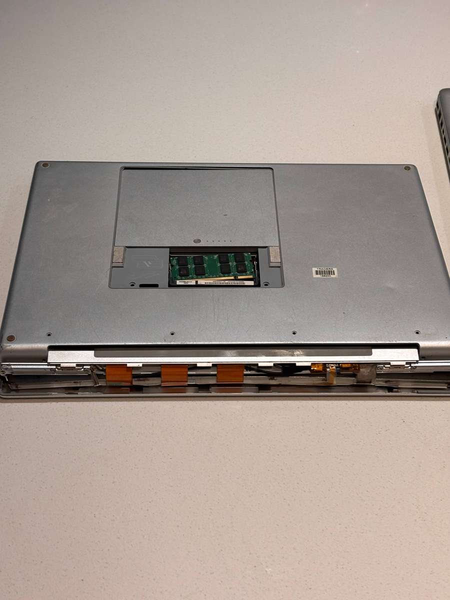 TWO Macbook pro X2 for Parts