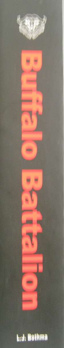 Buffalo Battalion South Africas 32 Battalion + 32 Battalion Coin & aftermarket Badge