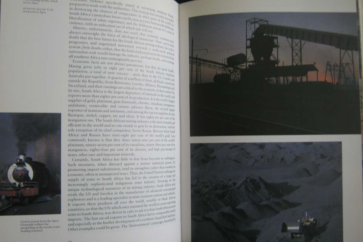 Consolidated Gold Fields a Centenary Portrait Paul Johnson  Publisher: George Weidenfeld &