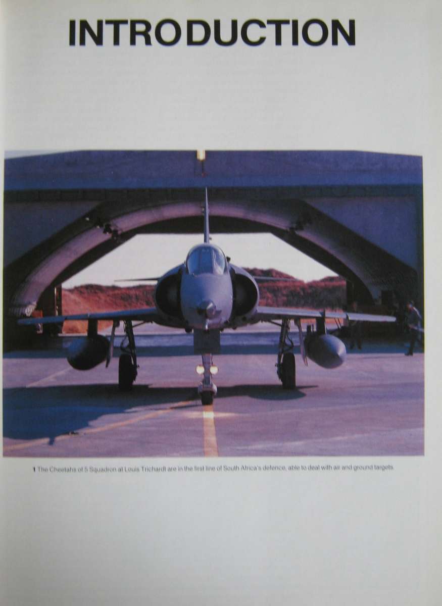 South African Armed Forces  Author: Helmoed-Romer Heitman         Publisher: Buffalo Publications