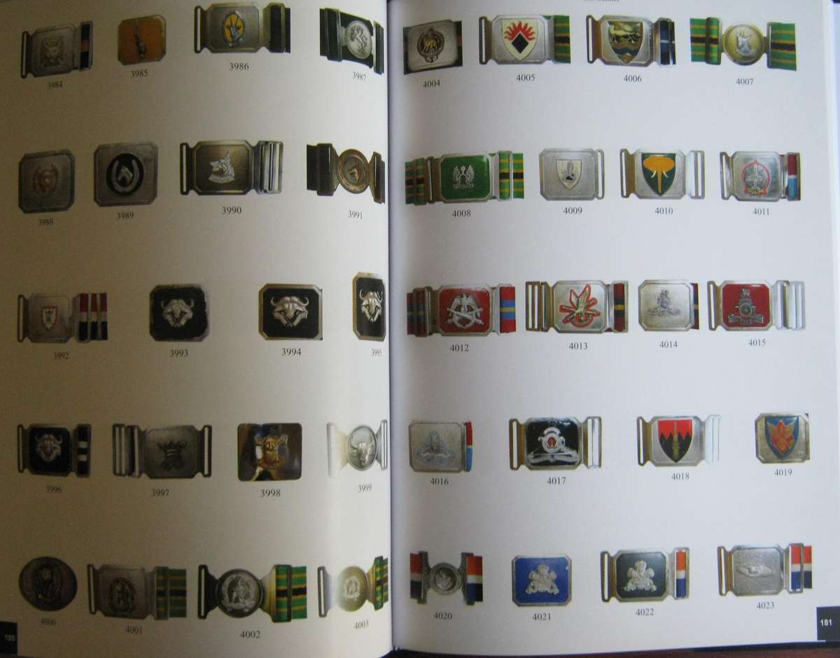 Border War Badges A Guide to South African Military & Police Badges 1964  1994 Andrew Ross Dinnes
