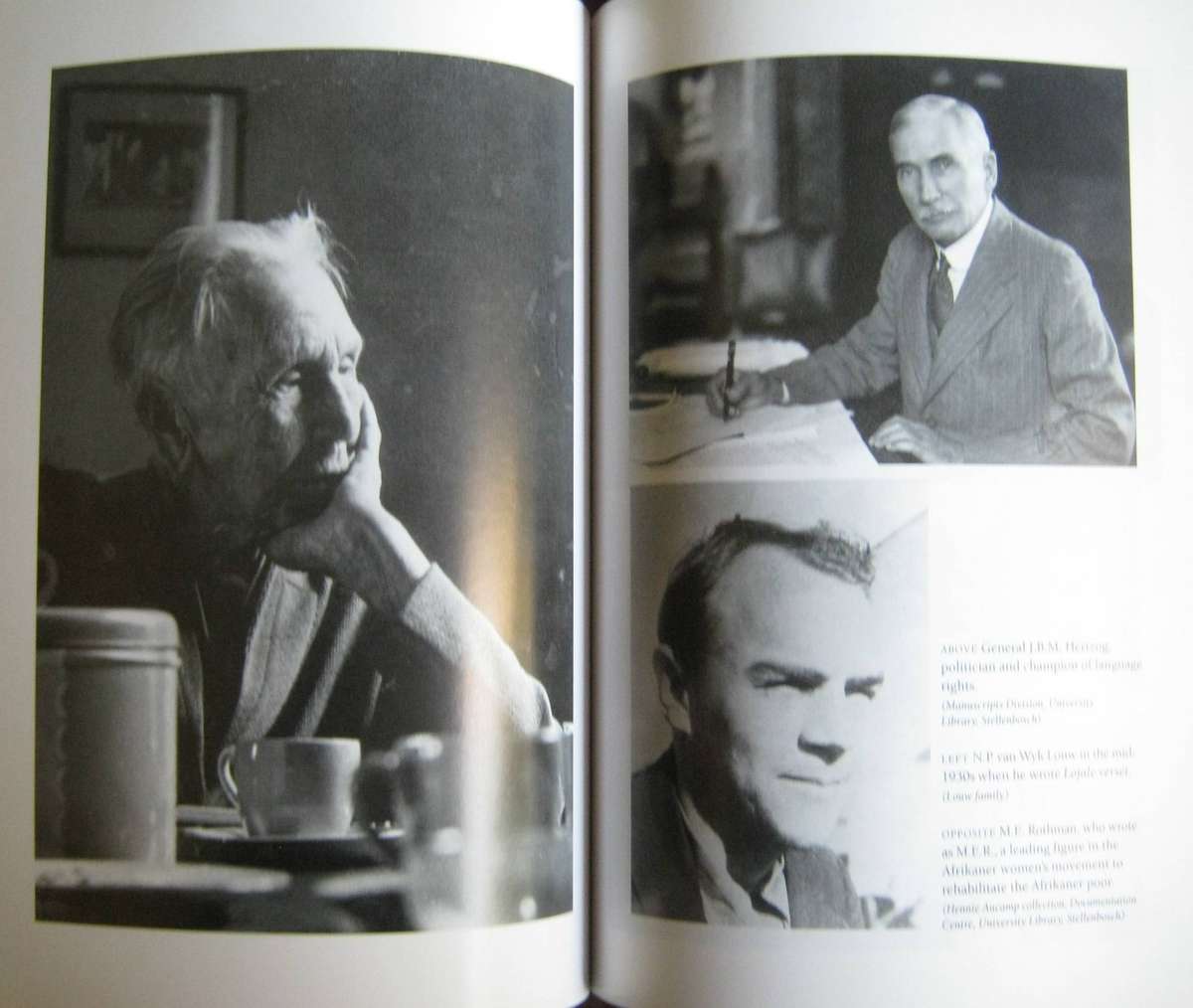 The Afrikaners Biography of a People Herman Giliomee