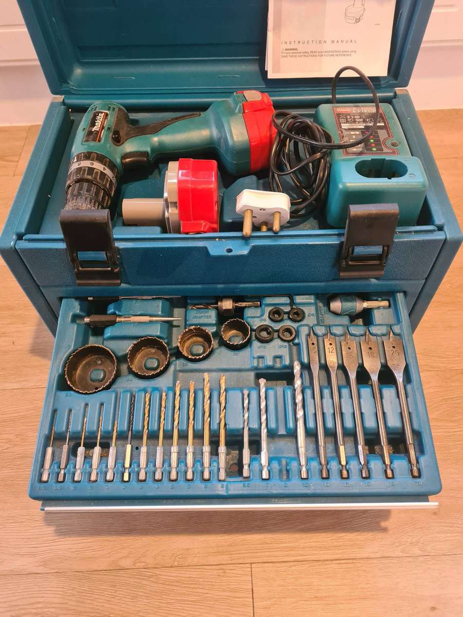 Makita drill set
