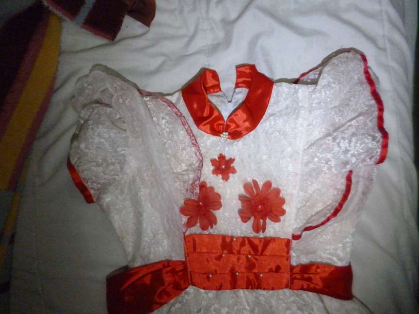 Girls Party Dress    age  7-12