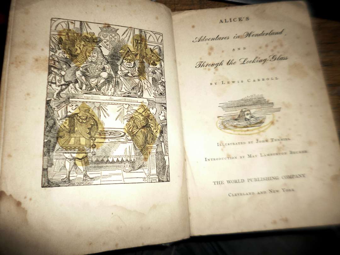 Alice's Adventures in Wonderland and Through the Looking Glass 1946