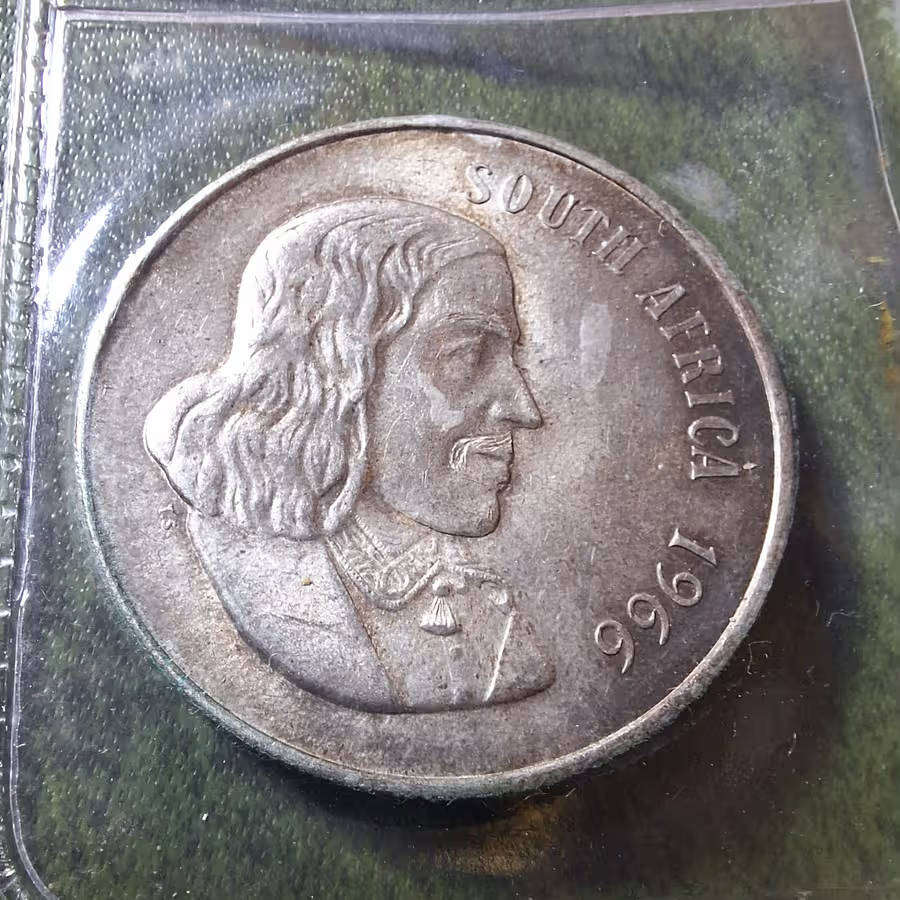 6 X REAL SILVER 1 RAND 1966, 1967, 1969 - 1 Rand Silver - 2 of each English & Afrikaans Uncirculated