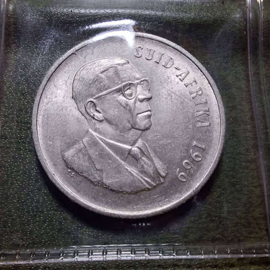 6 X REAL SILVER 1 RAND 1966, 1967, 1969 - 1 Rand Silver - 2 of each English & Afrikaans Uncirculated