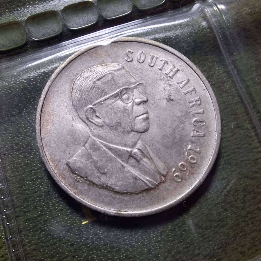 6 X REAL SILVER 1 RAND 1966, 1967, 1969 - 1 Rand Silver - 2 of each English & Afrikaans Uncirculated