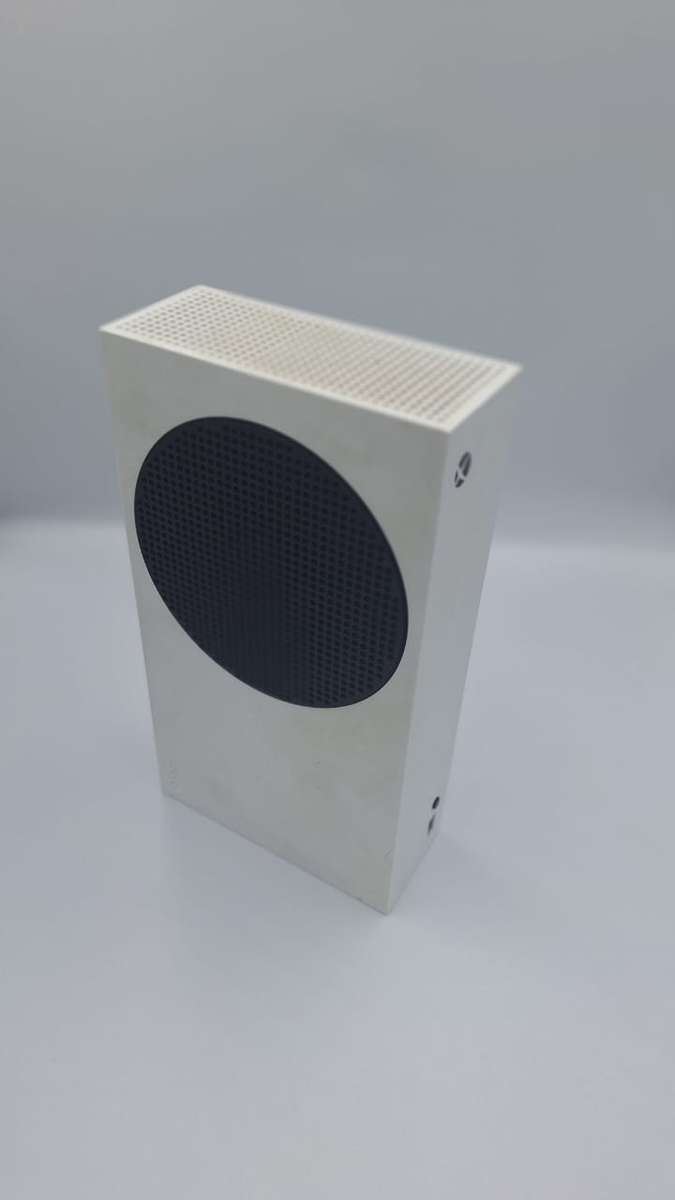 Xbox Series S 512GB White + 1 Controller + HDMI Cable + Power Cable