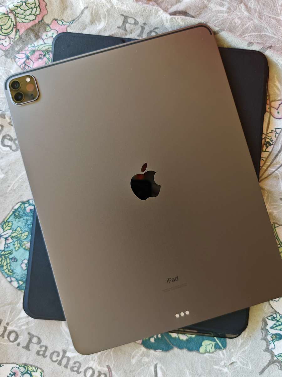 Apple iPad Pro 12.9 (5th Gen) - M1 Chip - 128 GB