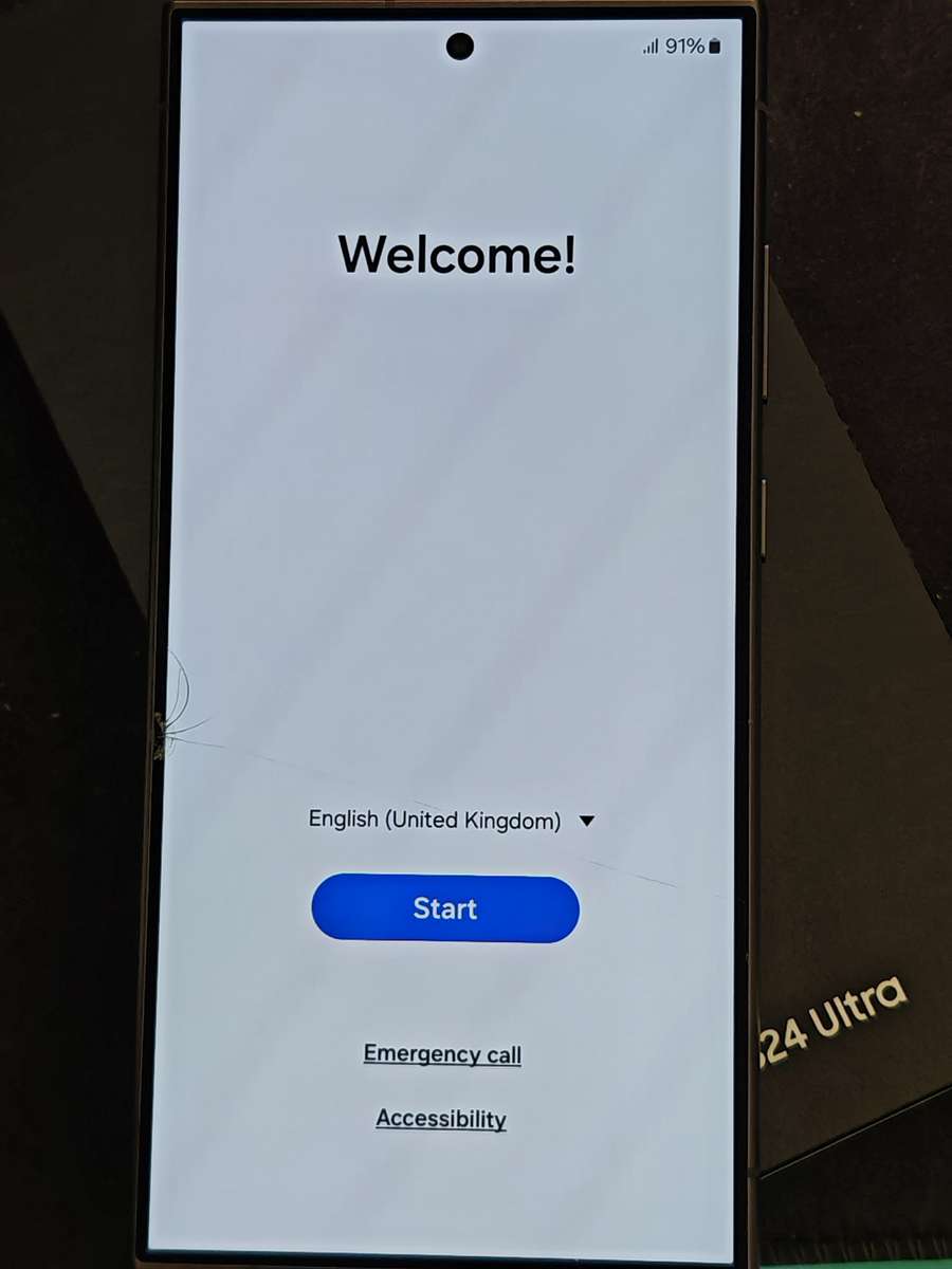 Samsung Galaxy S24 Ultra (***DAMAGED***)