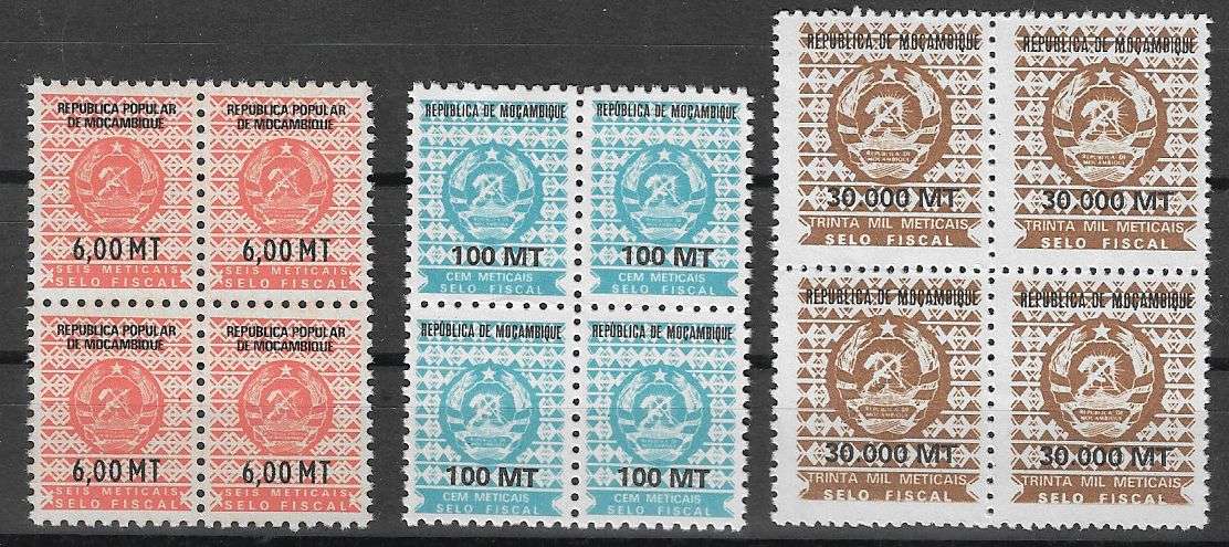 Mozambique revenues 6.00MT, 100MT,  and 30 000MT in mint blocks of (x4).