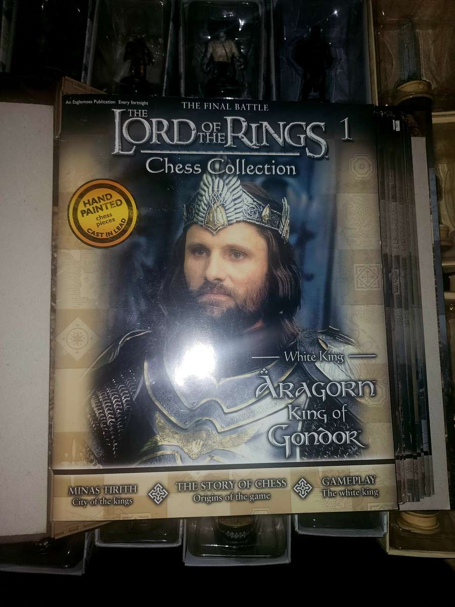 Lord of the Rings Chess Set Pieces and Magazines