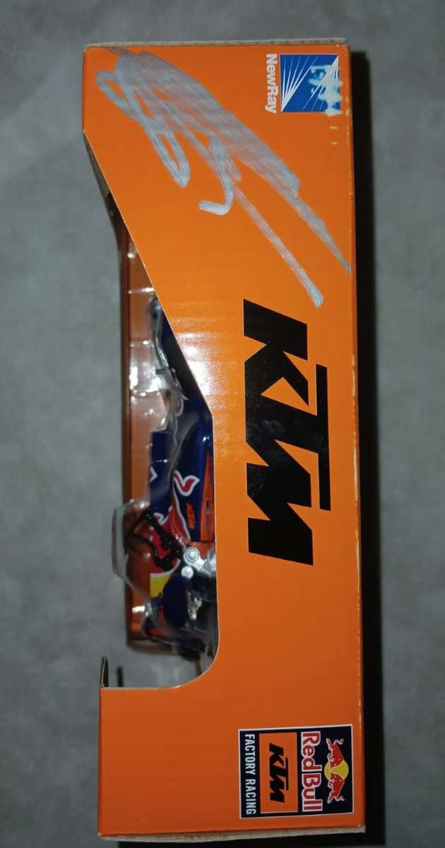 Motogp Brad Binder #33 "Red Bull KTM Factory Racing" 1/12 - Signed 2
