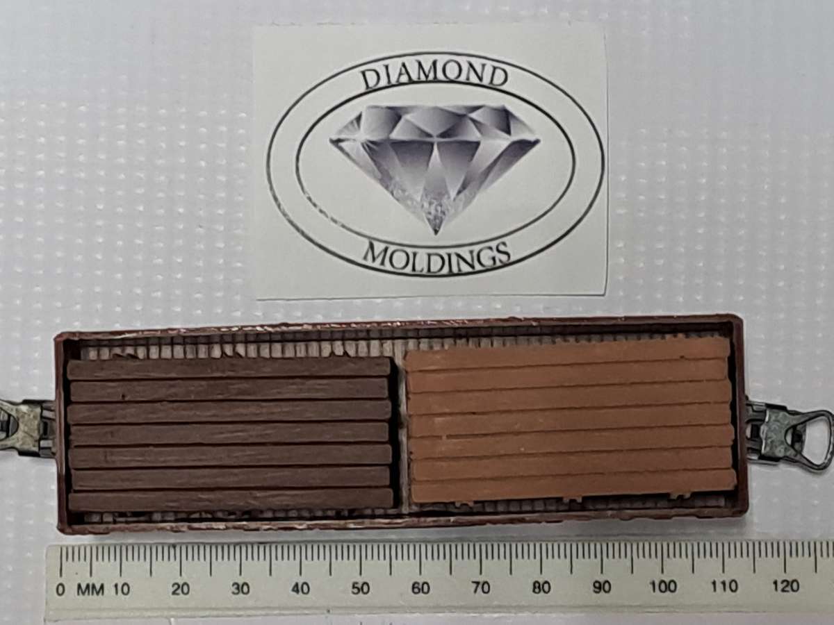 Model Trains HO-Scale - 1 x Wood Load 2 Stack - 51mm x 26mm x 19mm.