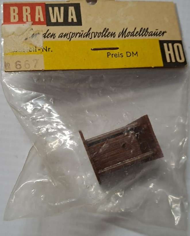 Model Trains HO - 1 x Long Drop 26mm x 22mm x 27mm.