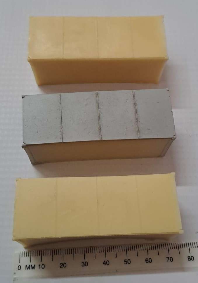 Model Trains HO 3 x Container Load - Short Container for container yard (Sale) (Unpainted)