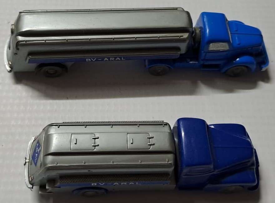 Model Trains/Cars HO 2 x Wiking BV - ARAL Combo plastic (Grey-blue).