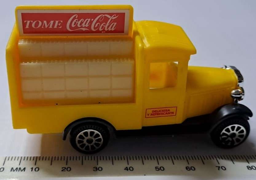 Model Cars 1 x Coke - Coca Cola Diecast & Plastic Model (Yellow)