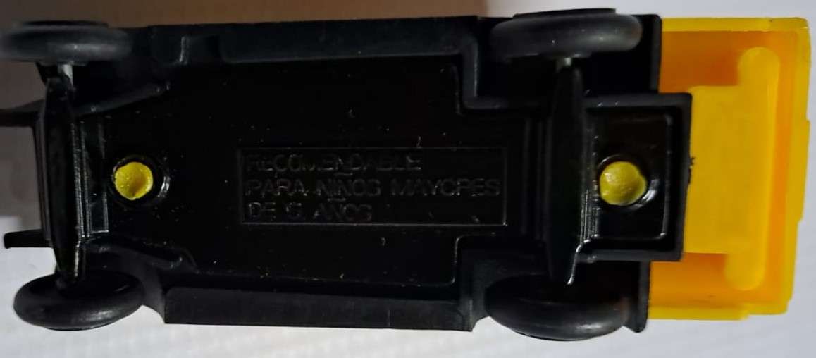 Model Cars 1 x Coke - Coca Cola Diecast & Plastic Model (Yellow)