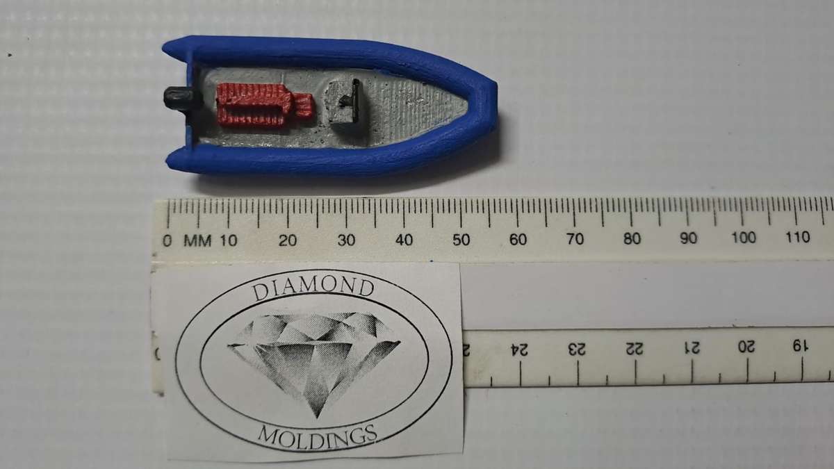 Model Trains HO 1 x Boat Rubber Dinghy (Blue) - 58mm x 24mm x 10mm