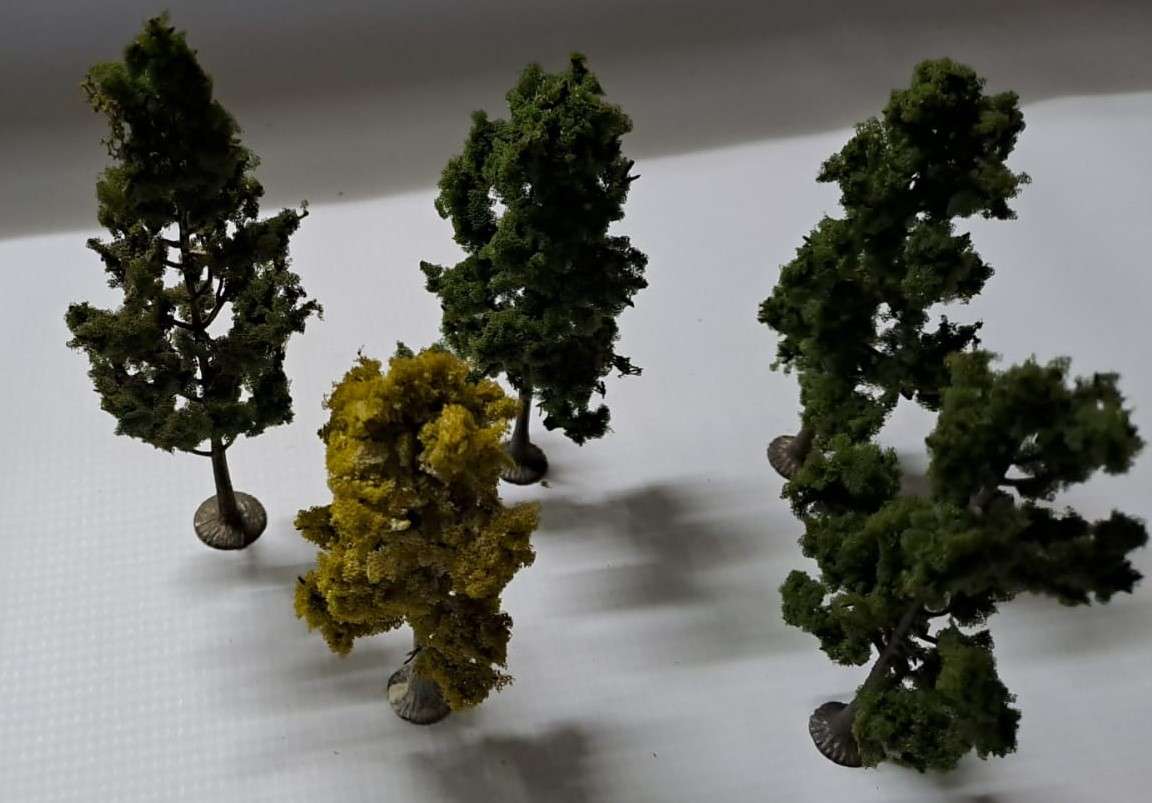 Model Trains 1:87 HO - Trees (pack of 5)