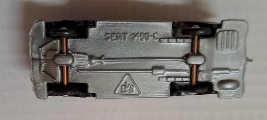 Model Trains 1:87 HO 1 x Taxi Barcelona EKO Seat 1400.