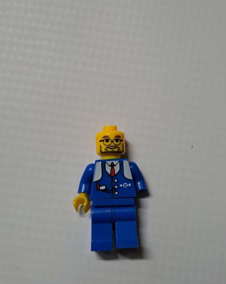 LEGO MINI FIGURINE.
