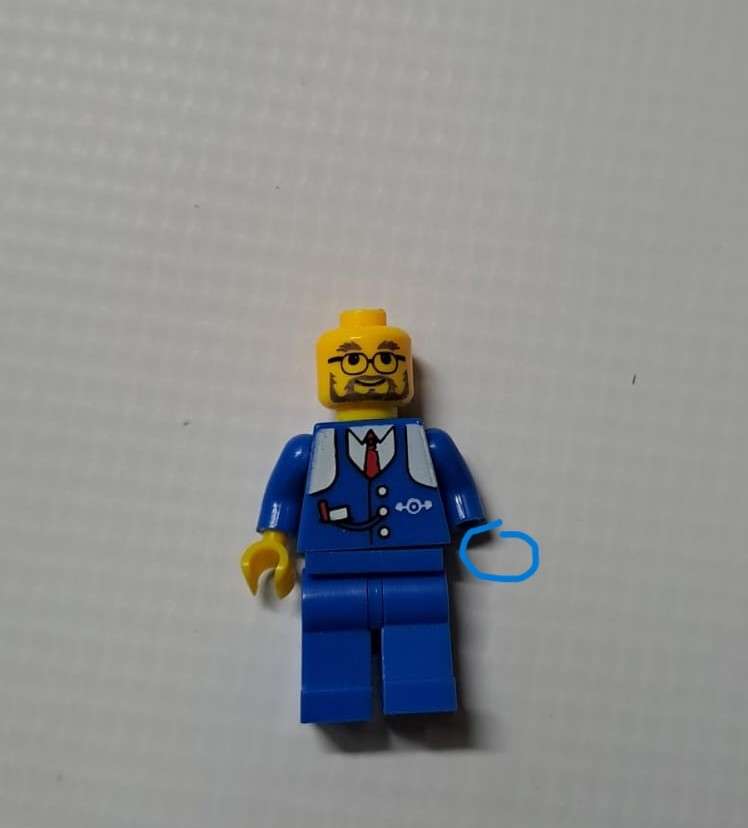 LEGO MINI FIGURINE.