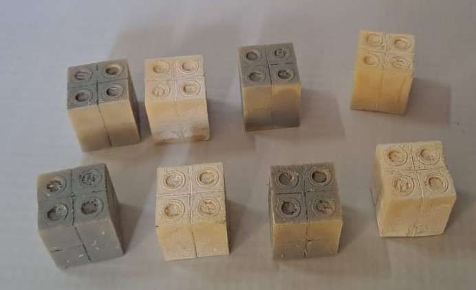 Model Trains HO 8 x Bridge Pillars (Unpainted)