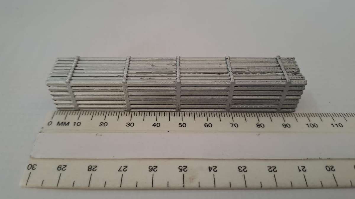 Model Trains N-Scale - 1 x Pipe Bundle (x56) - 95mm x 16mm x 16mm