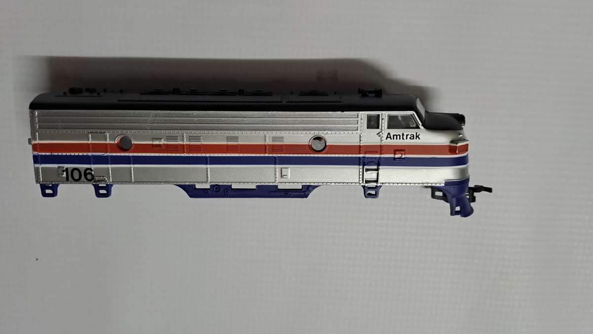 Model Trains 1:87 HO 1 x Amtrak 106 body only.