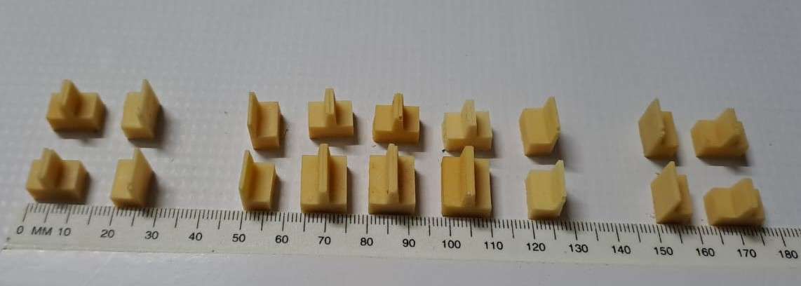 Model Trains HO 1 x Set of Seats that you can build your train interior (x18) (Unpainted)