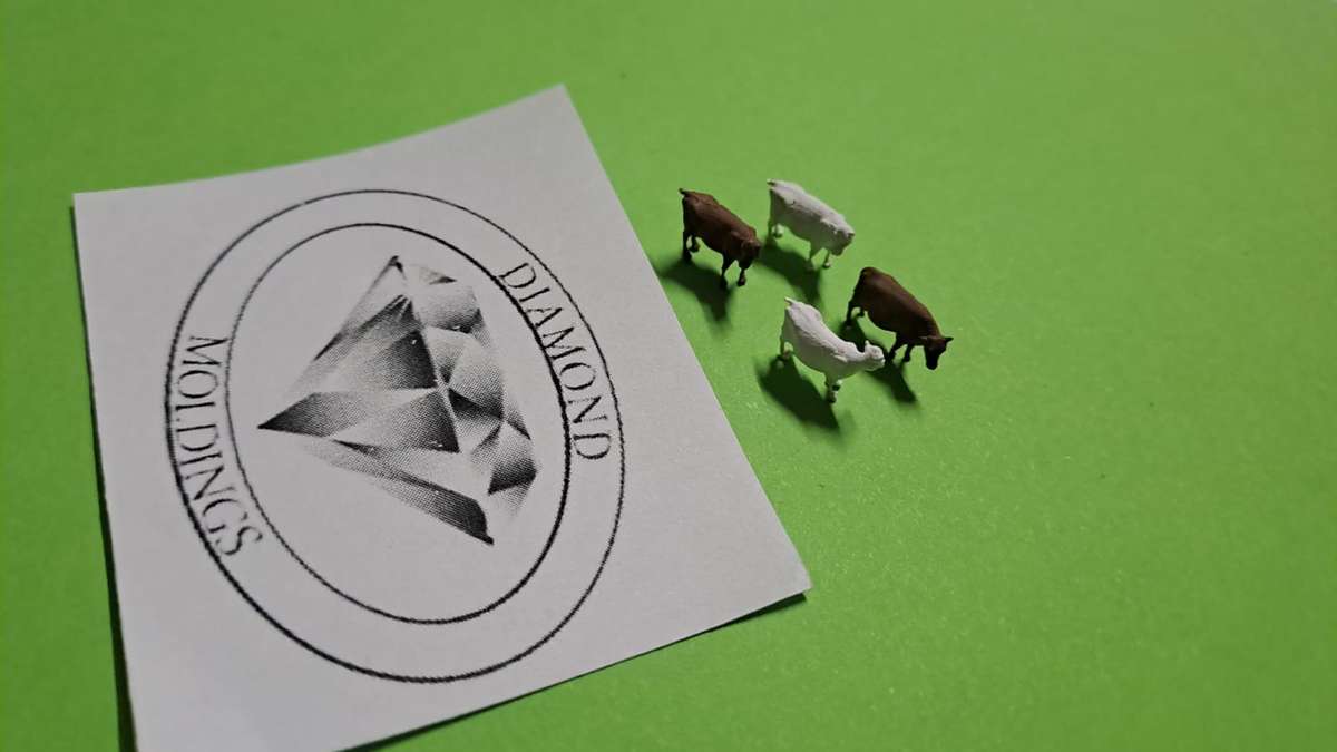 Model Trains N-Scale - Animals - Cows (x4)