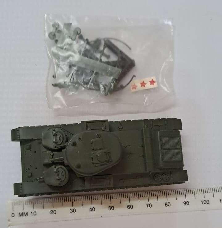 Model Trains/Army Tanks OO 1 x Army Tank. Partly kit.