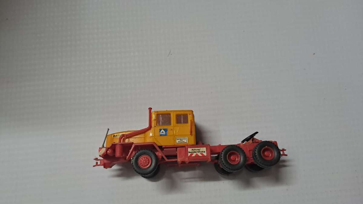 Model Trains/Track HO 1 x Kibri Faun Abnormal Horse only.