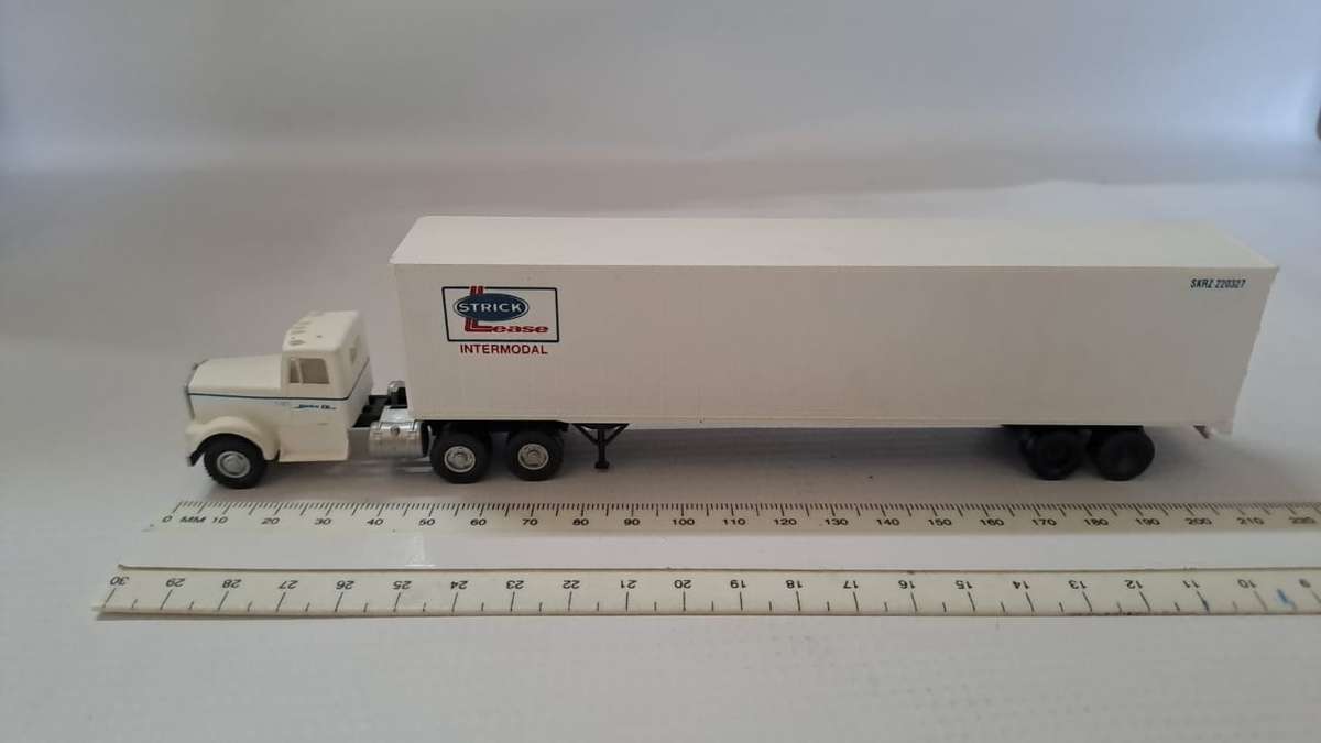 Model Trains/Track HO 1 x Walthers Strich Lease Container.