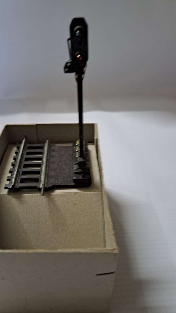 Model Trains HO Fleischmann 1 x Distant Signal.  Boxed. Working