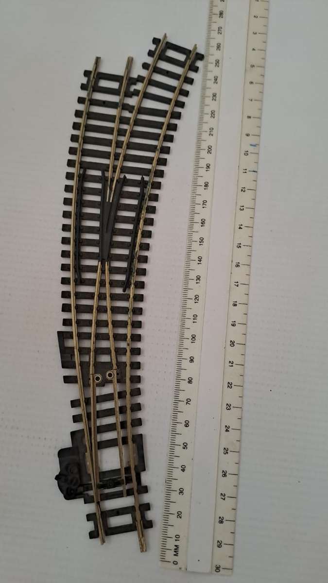 Model Trains HO Hornby 1 x Manual Curved Point.