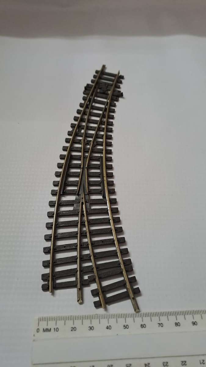 Model Trains HO Peco 1 x Carved Points.