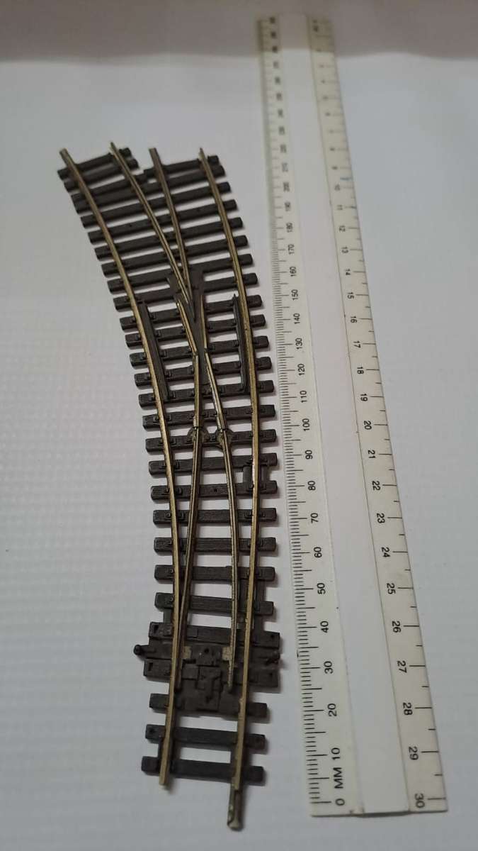 Model Trains HO Peco 1 x Carved Points.