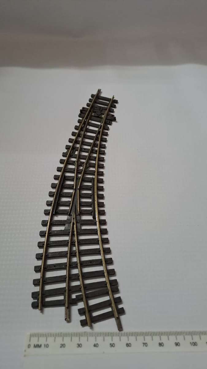 Model Trains HO Peco 1 x Carved Points.