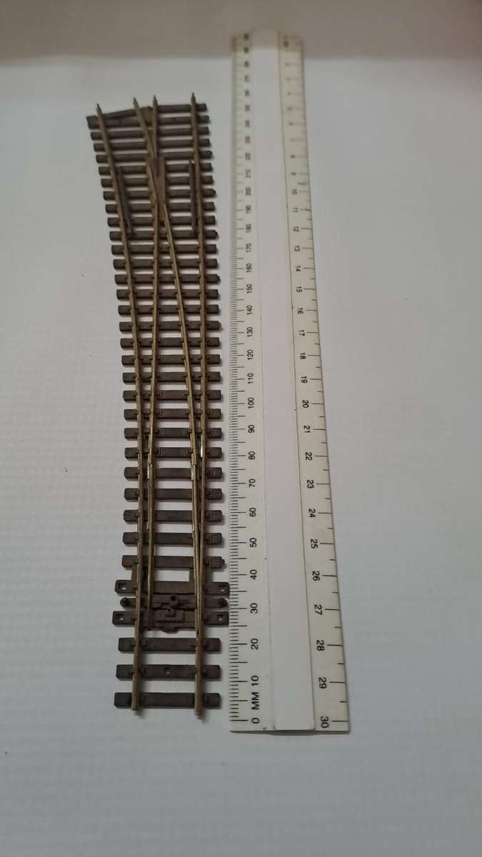 Model Trains HO Peco 1 x Points.