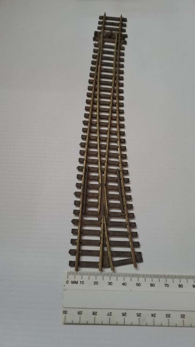 Model Trains HO Peco 1 x Points.