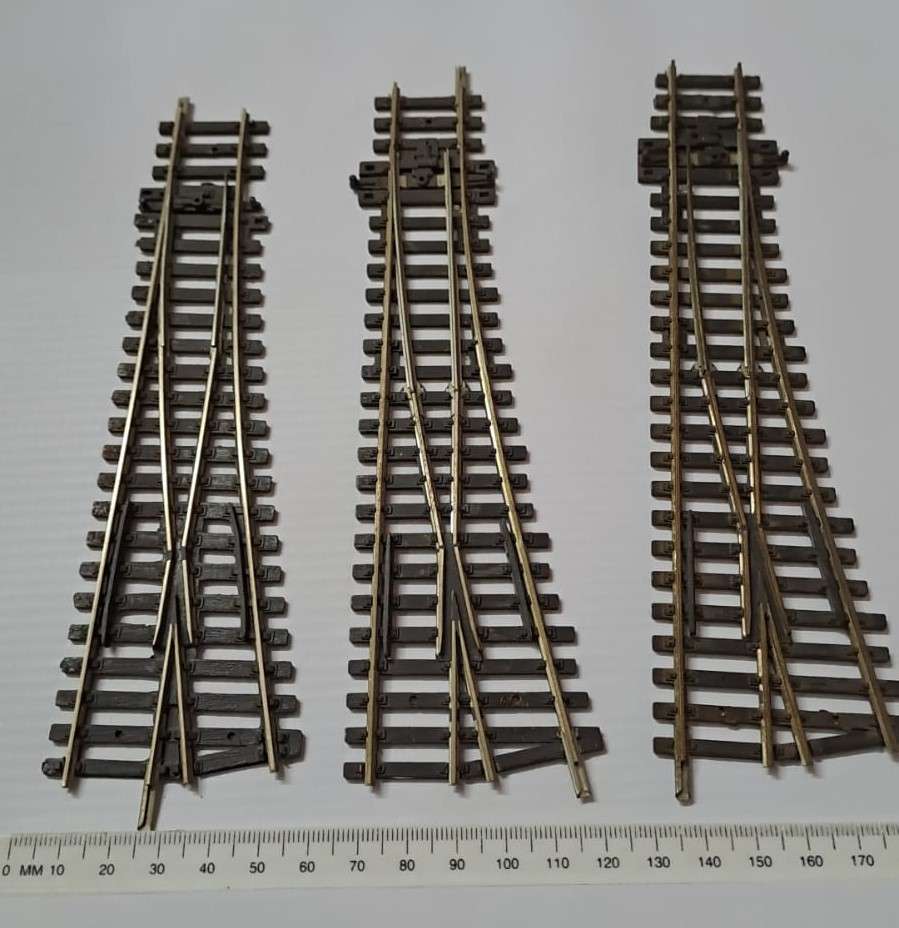 Model Trains HO Peco 1 x Points.