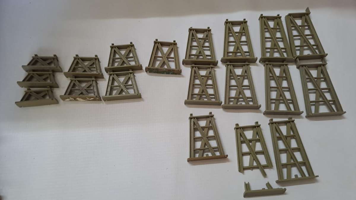 Model Trains 1:87 HO 1 x Ramps for coal stack (x19). See pic's.