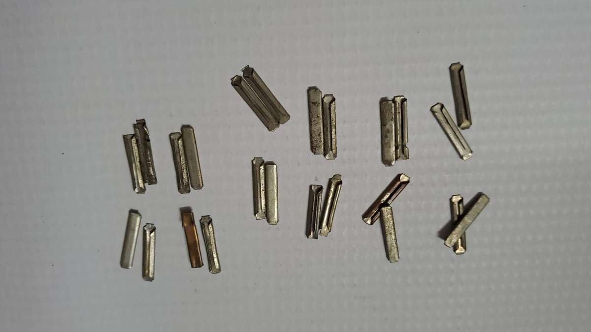 Model Trains 1:87 HO 24 x Fishplates.